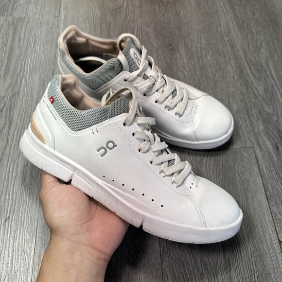 On Cloud The Roger Advantage Women’s Sz. 8.5 Tennis Shoes Walking